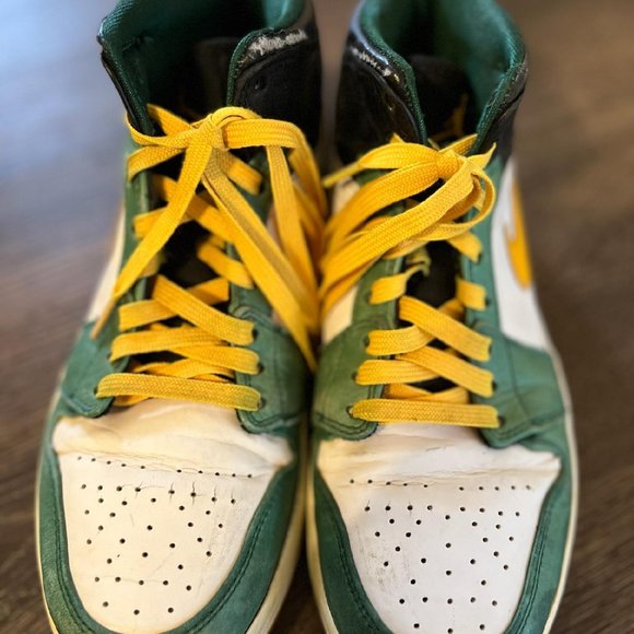Nike Air Jordan 1 Retro Mid "Sonics" - Picture 3 of 6